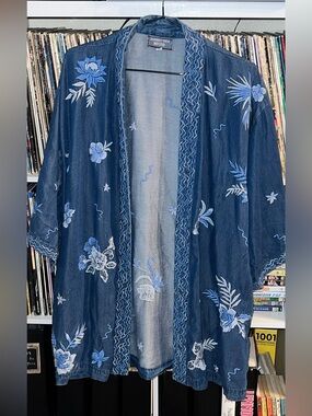 Johnny Was Marbella Embroidered Chambray Kimono Jacket Blue Floral Bird Size M